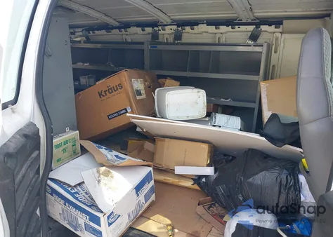 2004 Chevrolet Express z USA, uszkodzony, nr VIN 1GCGG25V941237676